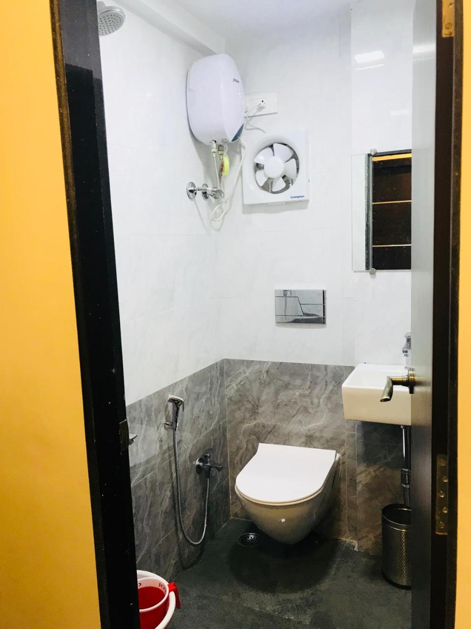 Pensión Shabana 3*